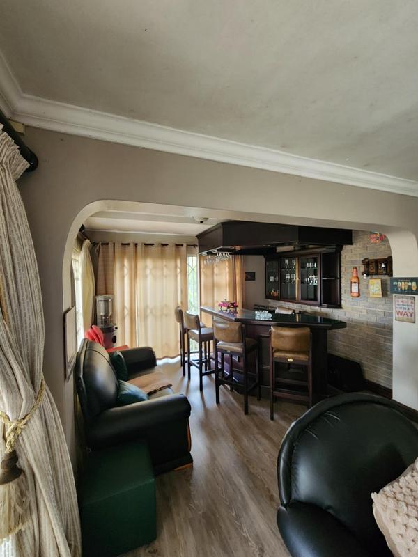 To Let 5 Bedroom Property for Rent in Pinetown KwaZulu-Natal