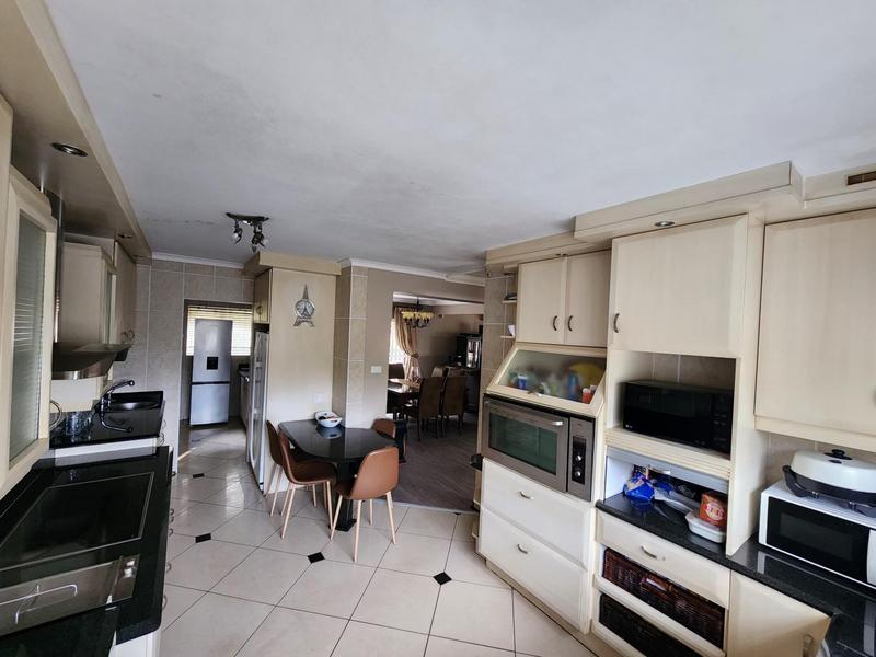To Let 5 Bedroom Property for Rent in Pinetown KwaZulu-Natal