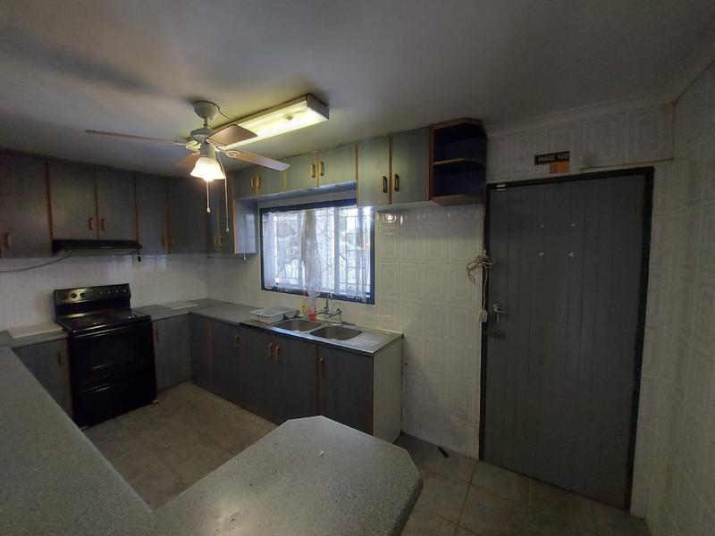 To Let 3 Bedroom Property for Rent in Northcroft KwaZulu-Natal