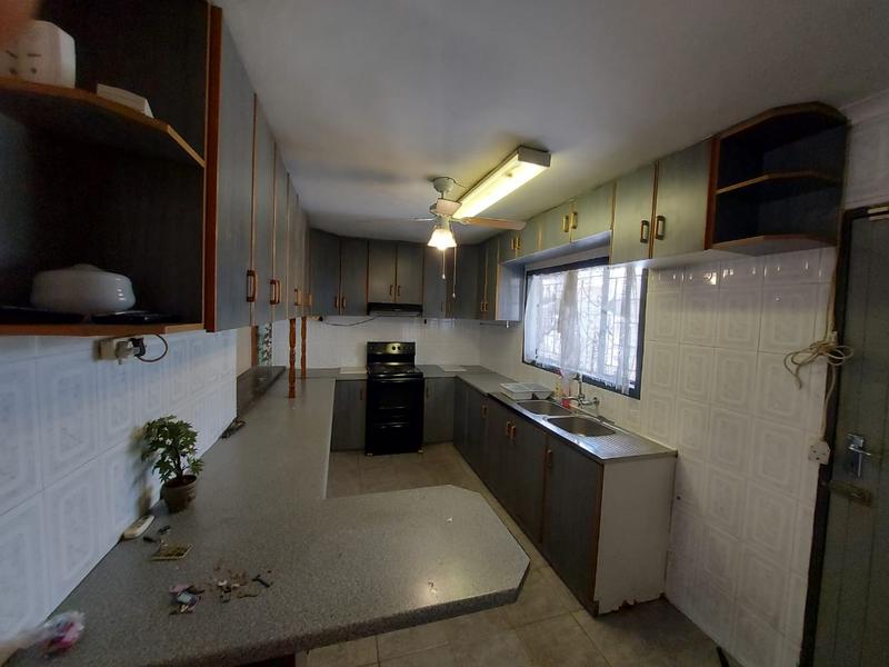 To Let 3 Bedroom Property for Rent in Northcroft KwaZulu-Natal
