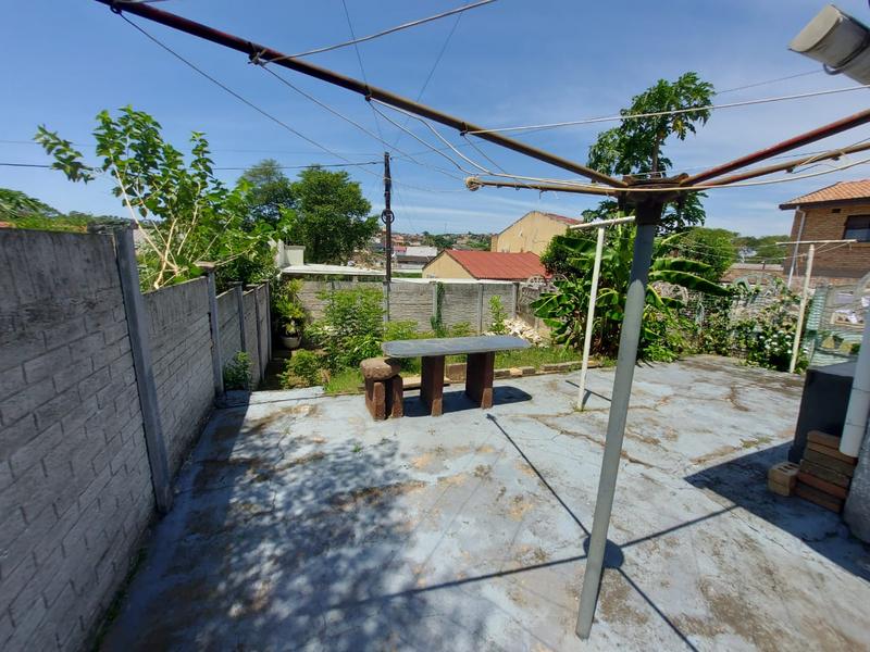 To Let 3 Bedroom Property for Rent in Northcroft KwaZulu-Natal