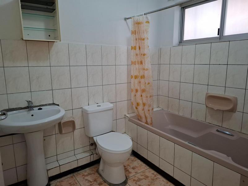 To Let 1 Bedroom Property for Rent in Overport KwaZulu-Natal