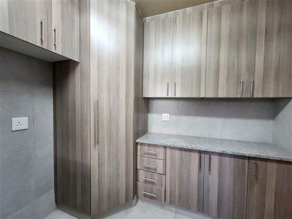 2 Bedroom Property for Sale in Essenwood KwaZulu-Natal