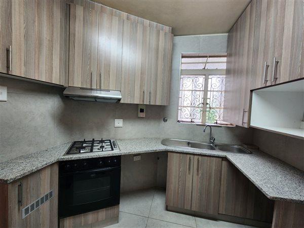 2 Bedroom Property for Sale in Essenwood KwaZulu-Natal
