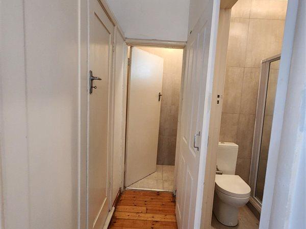 2 Bedroom Property for Sale in Essenwood KwaZulu-Natal