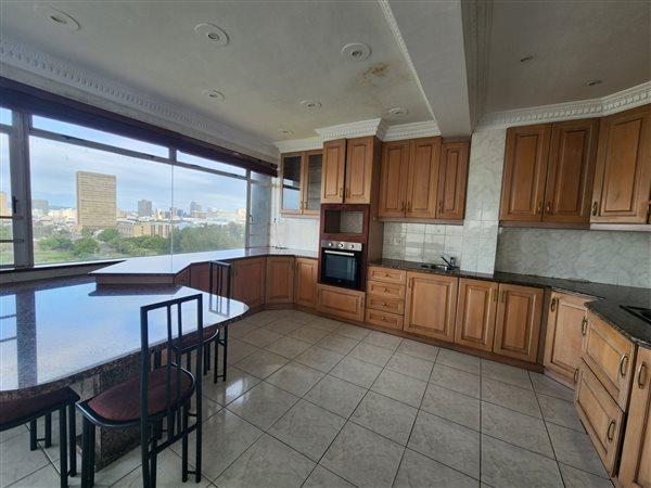 4 Bedroom Property for Sale in North Beach KwaZulu-Natal