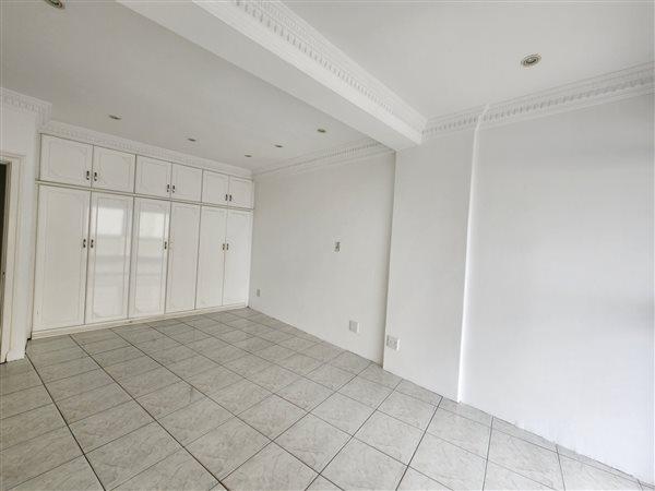 4 Bedroom Property for Sale in North Beach KwaZulu-Natal