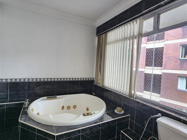 4 Bedroom Property for Sale in North Beach KwaZulu-Natal