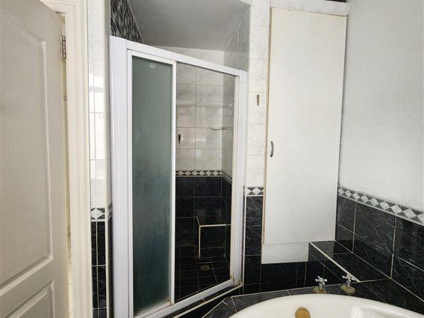 4 Bedroom Property for Sale in North Beach KwaZulu-Natal