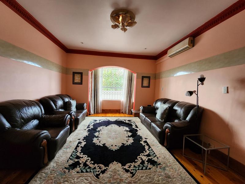 4 Bedroom Property for Sale in Westridge KwaZulu-Natal