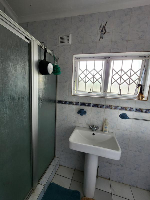 4 Bedroom Property for Sale in Westridge KwaZulu-Natal