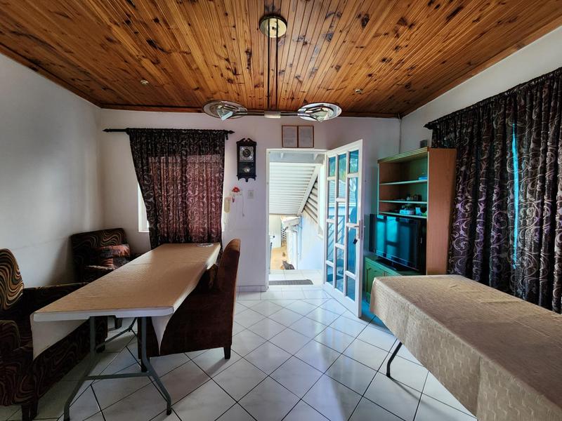 4 Bedroom Property for Sale in Westridge KwaZulu-Natal