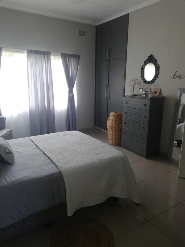 To Let 3 Bedroom Property for Rent in Park Rynie KwaZulu-Natal