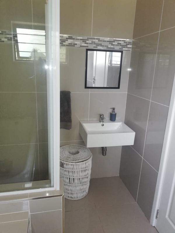 To Let 3 Bedroom Property for Rent in Park Rynie KwaZulu-Natal