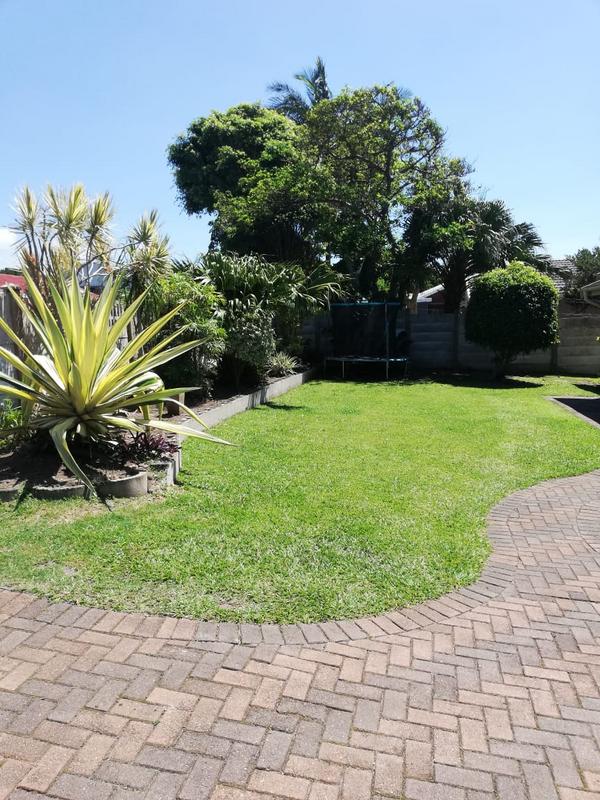 To Let 3 Bedroom Property for Rent in Park Rynie KwaZulu-Natal