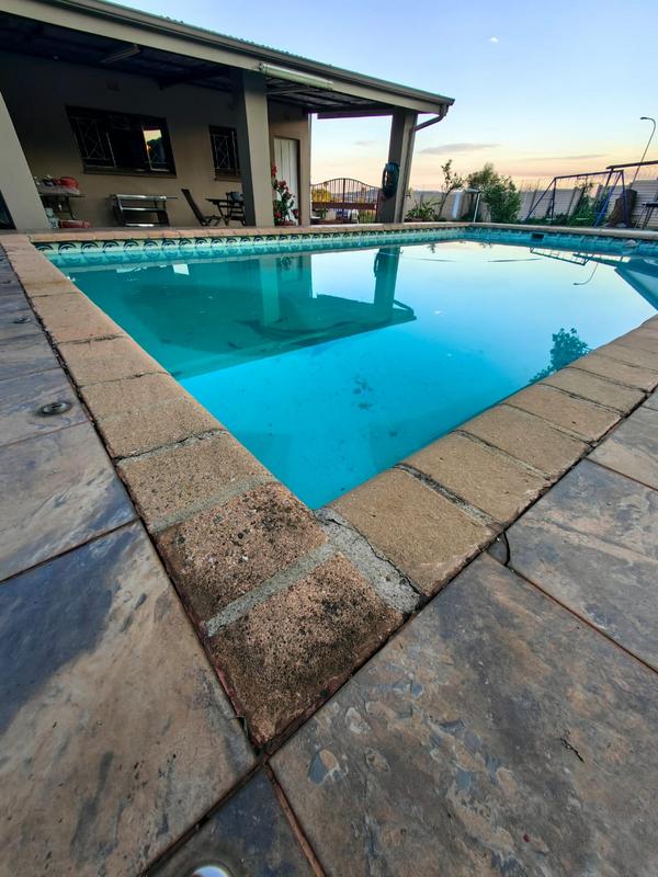 4 Bedroom Property for Sale in Huttenheights KwaZulu-Natal