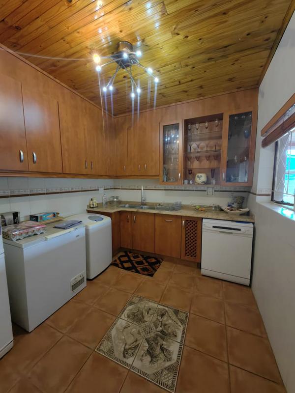 4 Bedroom Property for Sale in Huttenheights KwaZulu-Natal