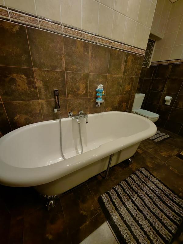 4 Bedroom Property for Sale in Huttenheights KwaZulu-Natal