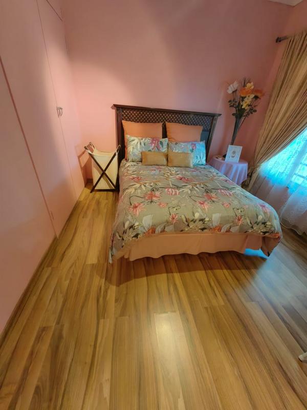 4 Bedroom Property for Sale in Huttenheights KwaZulu-Natal