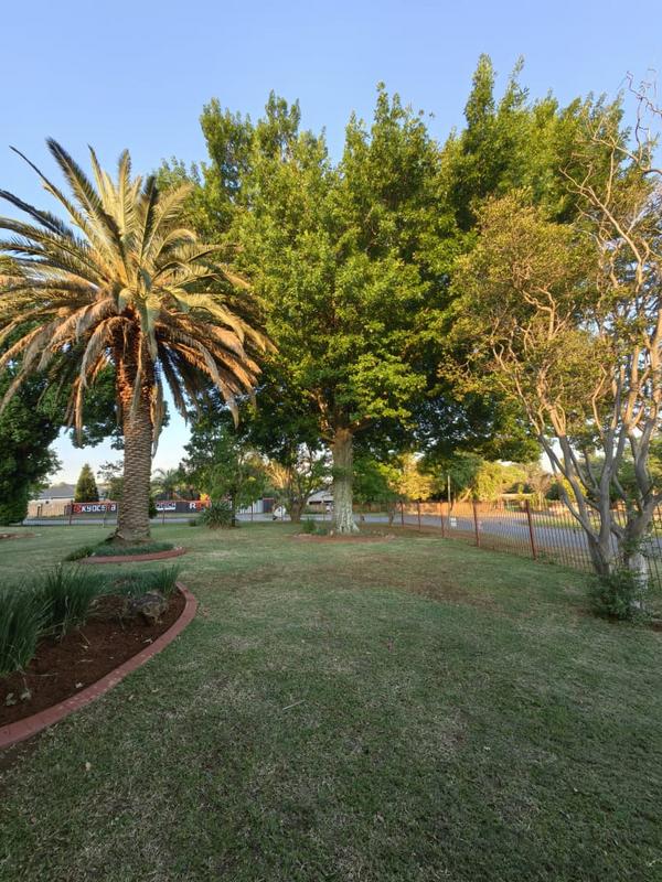 4 Bedroom Property for Sale in Huttenheights KwaZulu-Natal
