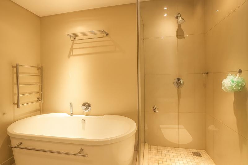 1 Bedroom Property for Sale in Umhlanga Rocks KwaZulu-Natal