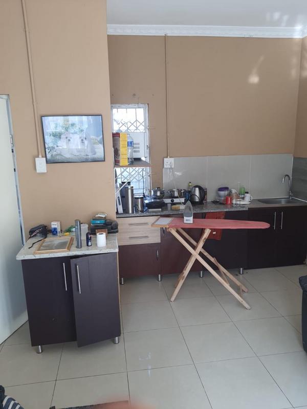 To Let 1 Bedroom Property for Rent in Kenville KwaZulu-Natal