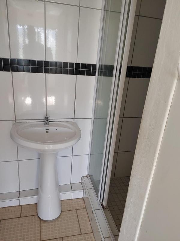 To Let 3 Bedroom Property for Rent in Kenville KwaZulu-Natal