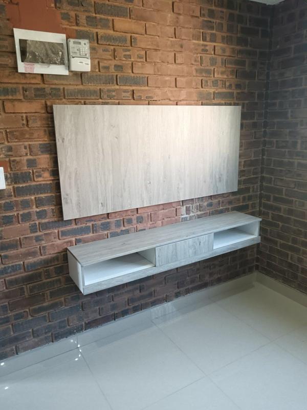 To Let 2 Bedroom Property for Rent in Newlands West KwaZulu-Natal