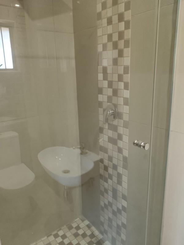 To Let 2 Bedroom Property for Rent in Newlands West KwaZulu-Natal