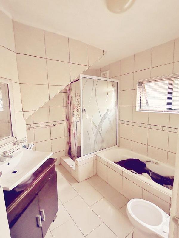 10 Bedroom Property for Sale in Clare Hills KwaZulu-Natal