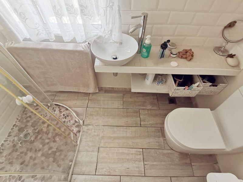 2 Bedroom Property for Sale in Morningside KwaZulu-Natal