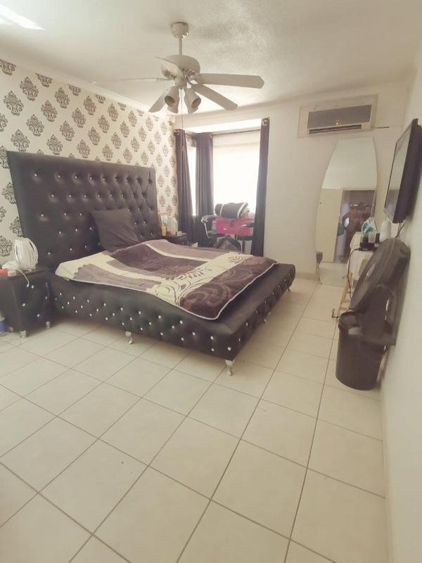 3 Bedroom Property for Sale in Reservoir Hills KwaZulu-Natal