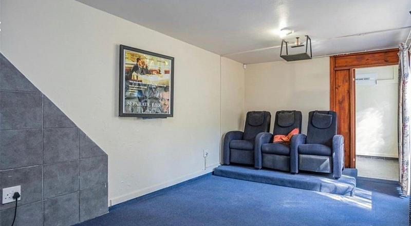 10 Bedroom Property for Sale in Reservoir Hills KwaZulu-Natal