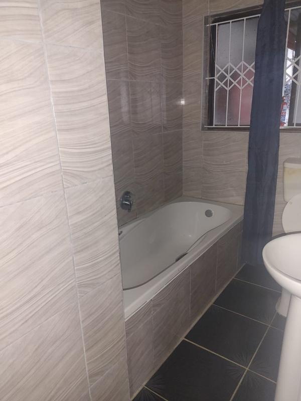 3 Bedroom Property for Sale in Castlehill KwaZulu-Natal