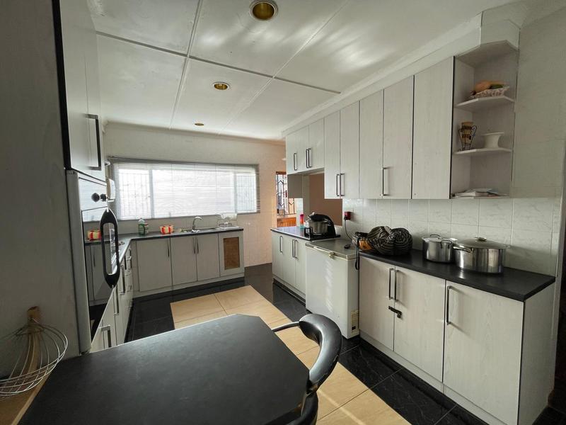 4 Bedroom Property for Sale in Eastwood KwaZulu-Natal