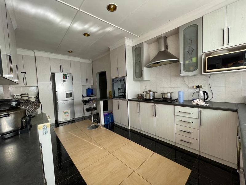 4 Bedroom Property for Sale in Eastwood KwaZulu-Natal