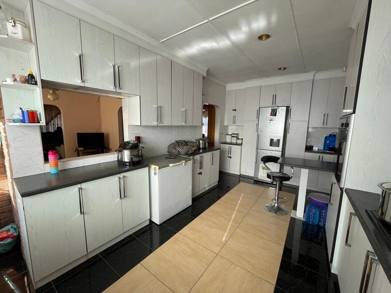 4 Bedroom Property for Sale in Eastwood KwaZulu-Natal