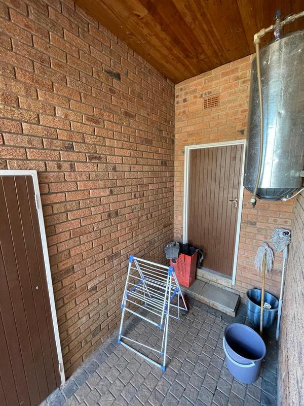 4 Bedroom Property for Sale in Eastwood KwaZulu-Natal