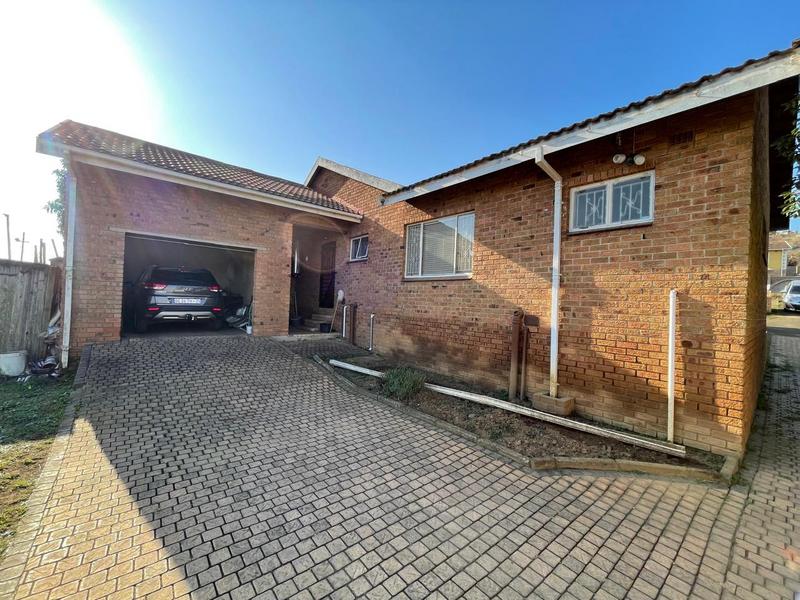4 Bedroom Property for Sale in Eastwood KwaZulu-Natal