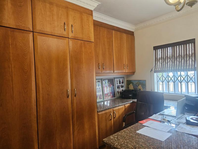 3 Bedroom Property for Sale in Kloof KwaZulu-Natal