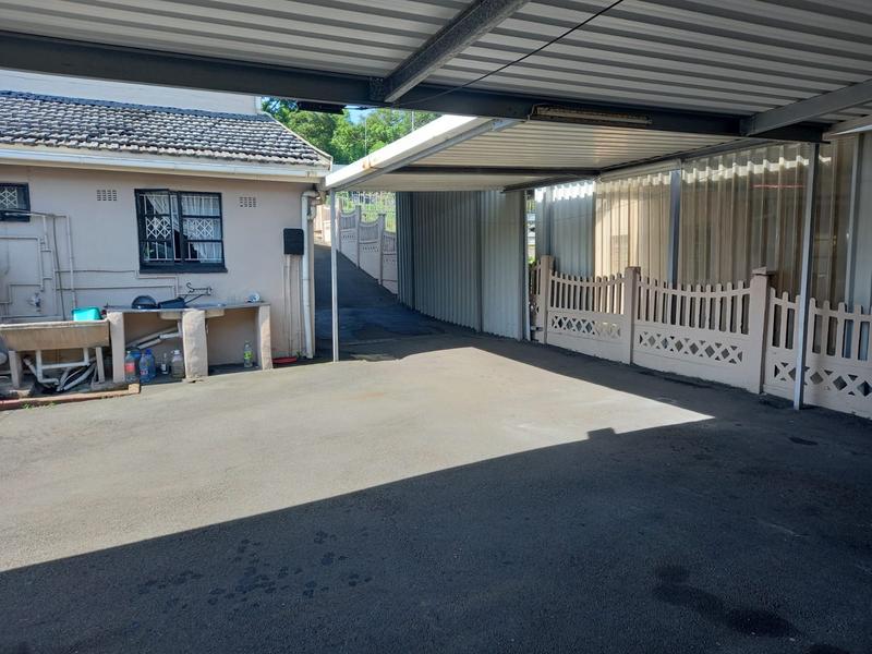 4 Bedroom Property for Sale in Havenside KwaZulu-Natal