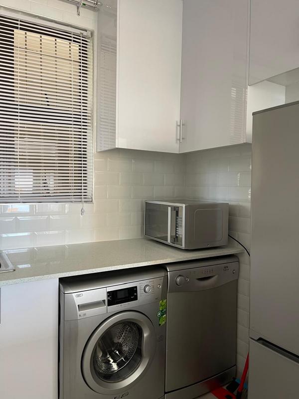 To Let 2 Bedroom Property for Rent in Umhlanga Rocks KwaZulu-Natal