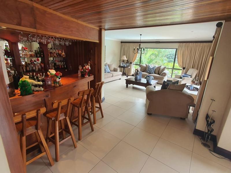 5 Bedroom Property for Sale in Umhlanga KwaZulu-Natal