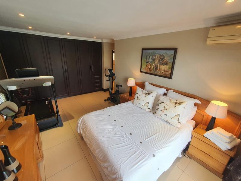 5 Bedroom Property for Sale in Umhlanga KwaZulu-Natal
