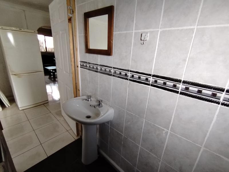 To Let 1 Bedroom Property for Rent in Sunford KwaZulu-Natal