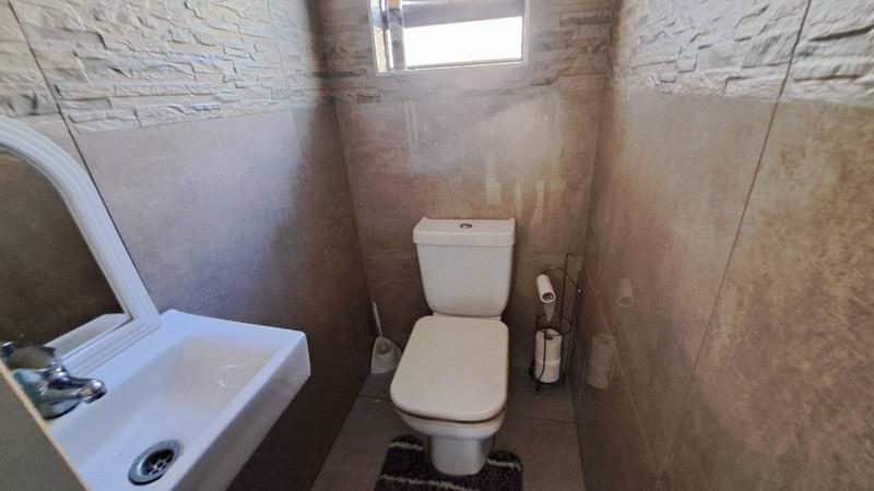 4 Bedroom Property for Sale in Umgababa KwaZulu-Natal