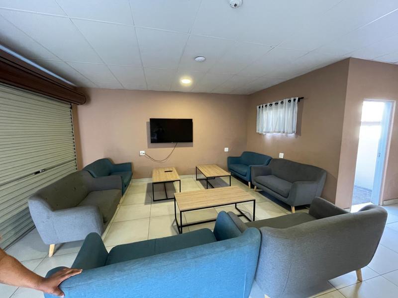 To Let 1 Bedroom Property for Rent in Berea KwaZulu-Natal