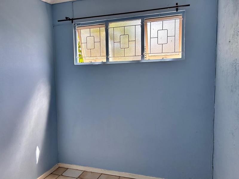 To Let 1 Bedroom Property for Rent in Glenmore KwaZulu-Natal