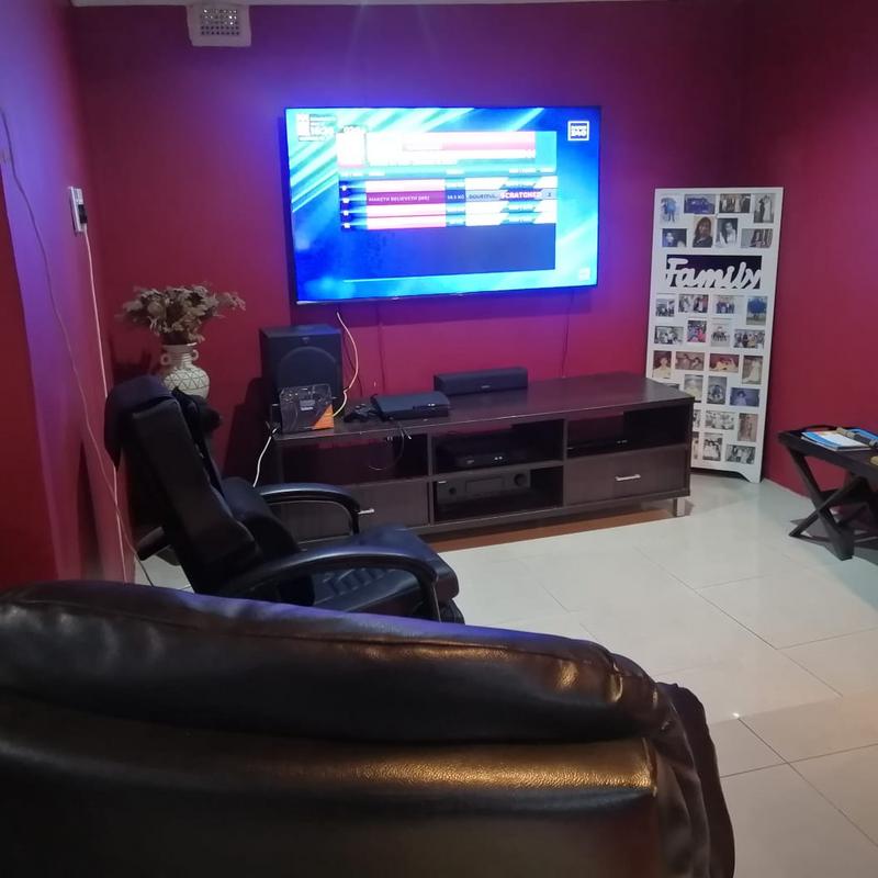 6 Bedroom Property for Sale in Escombe KwaZulu-Natal