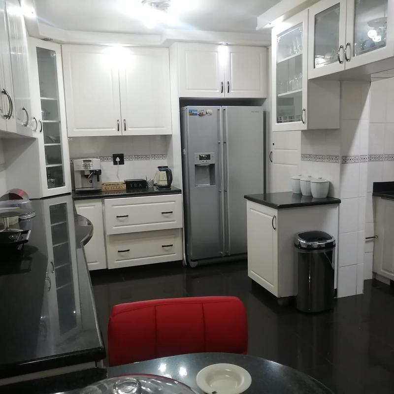 6 Bedroom Property for Sale in Escombe KwaZulu-Natal